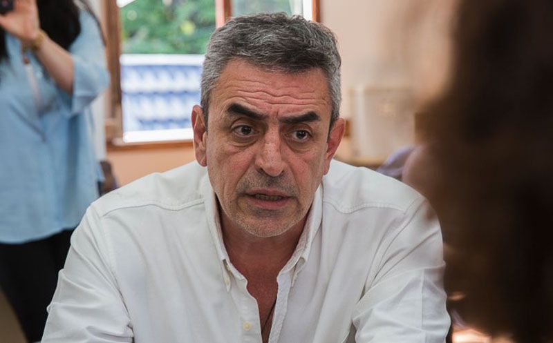 Condenan a López por contratarse a sí mismo 