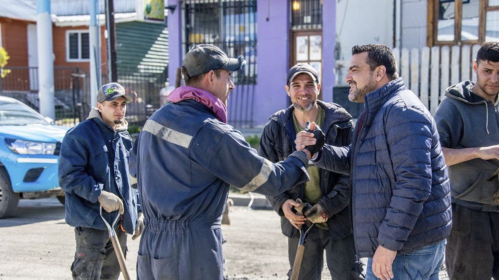 Vuoto recorrió los trabajos de repavimentación