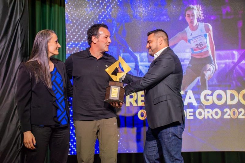 Renata Godoy y Juan Eleicegui se quedaron con los máximos galardones 