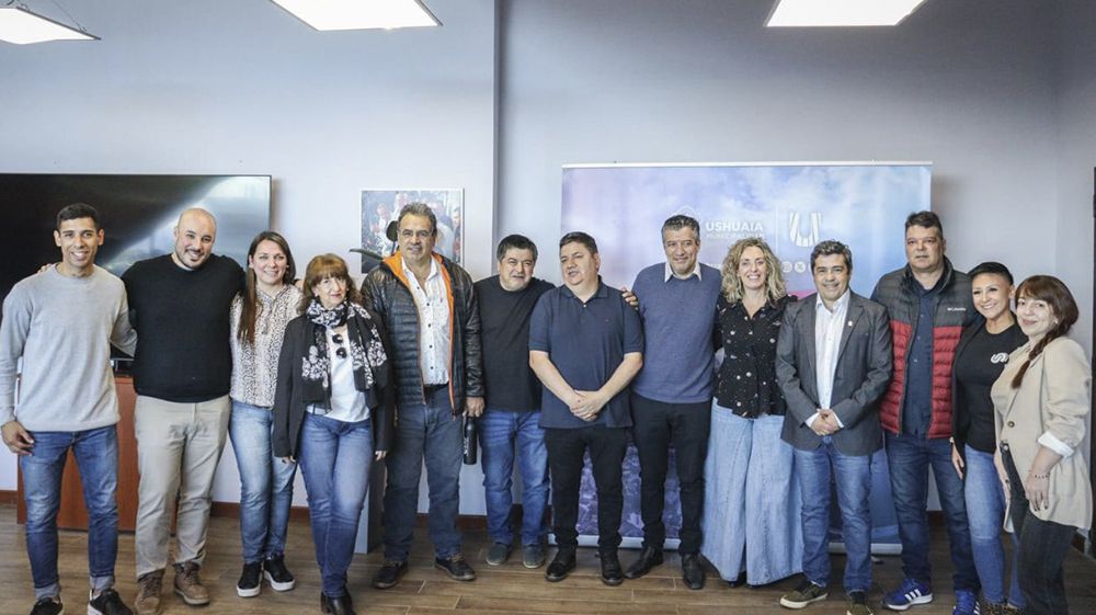 La Municipalidad y UMET articulan becas para estudios universitarios