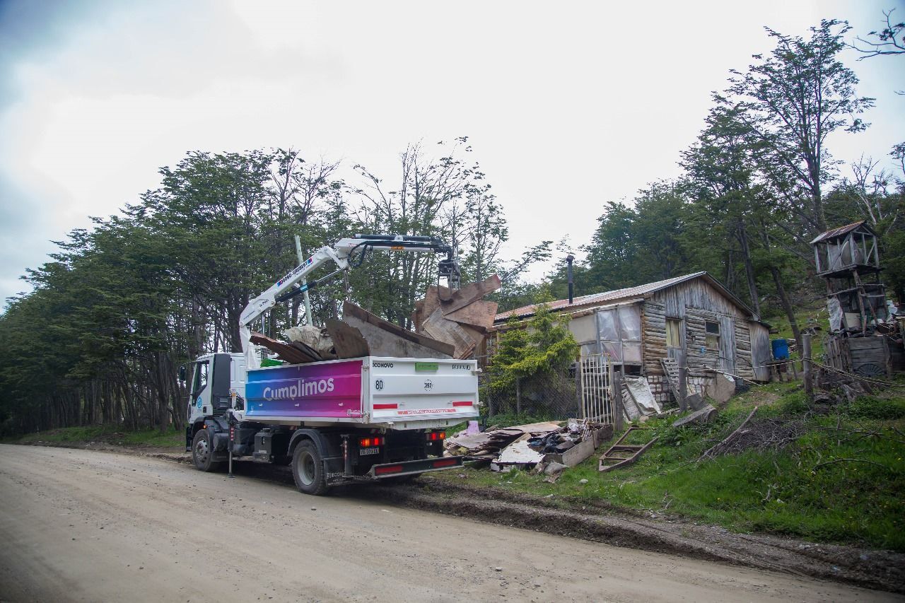 Medio Ambiente municipal realizó una jornada de limpieza en Andorra