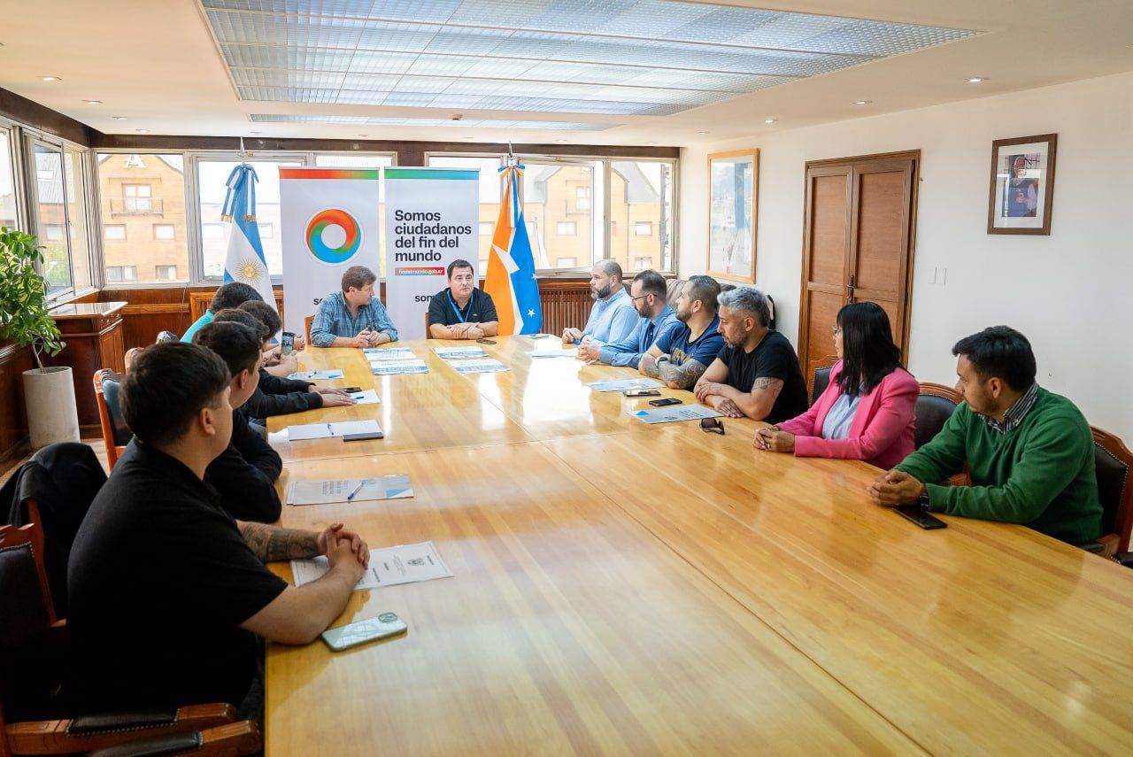 Melella defendió a Aerolíneas Argentinas