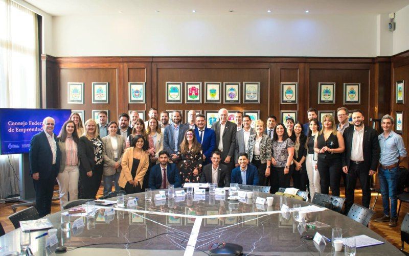 Por la reactivación de programas de asistencia financiera a emprendedores