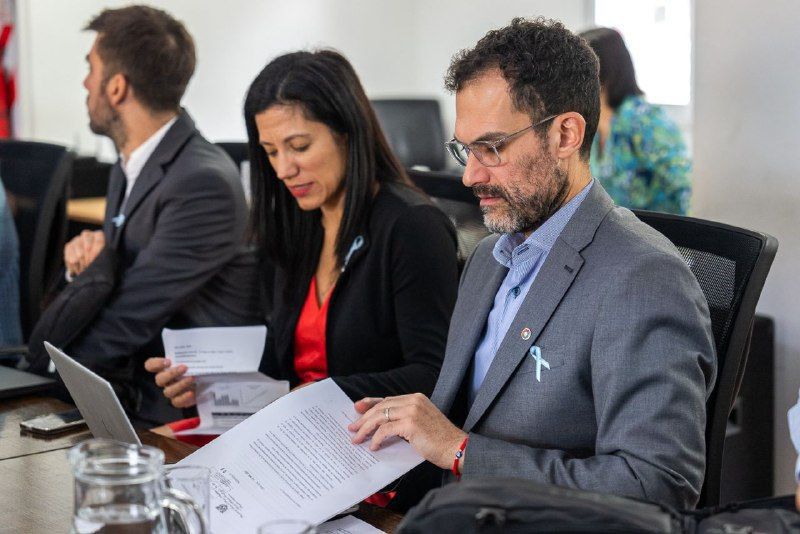 Incentivos al consumo y salarios públicos por encima de la inflación 