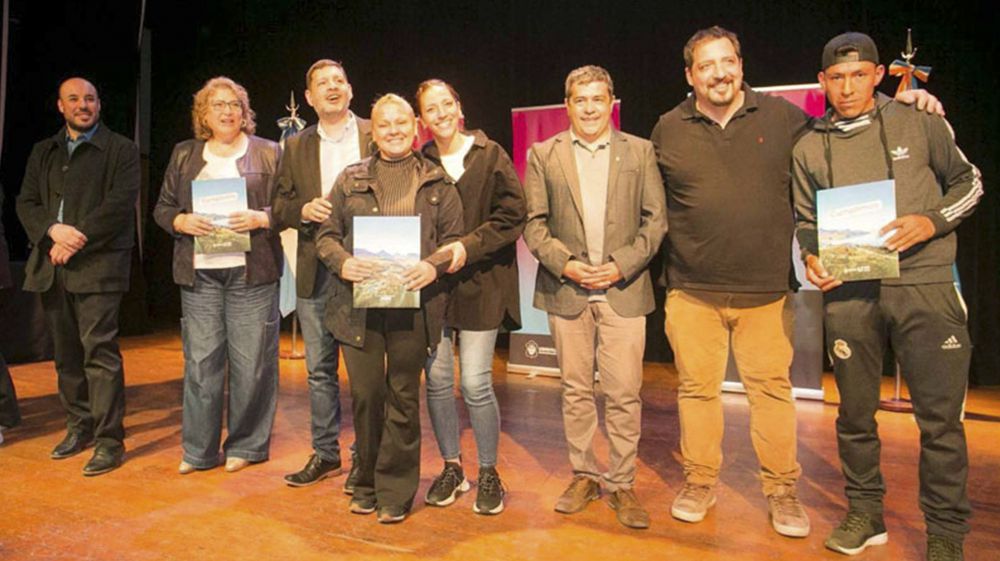 La Municipalidad entregó nuevos decretos de preadjudicación de tierras