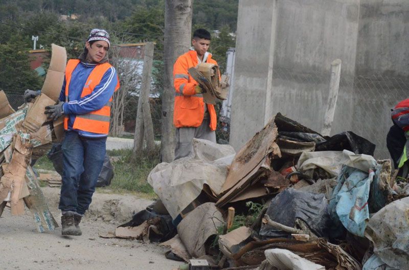 Se realizó una jornada de limpieza en Andorra