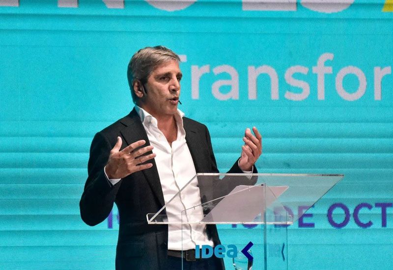 Caputo cargó contra los intendentes kirchneristas por las tasas municipales