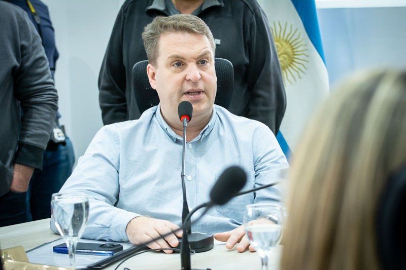 “Hay que fortalecer el sector público de la salud”