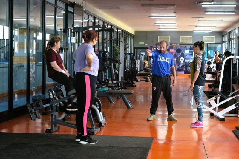 1.300 personas por mes utilizan el gimnasio de pesas municipal 
