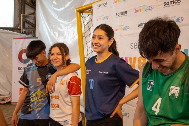 Se realizó torneo mixto de Vóley Playa