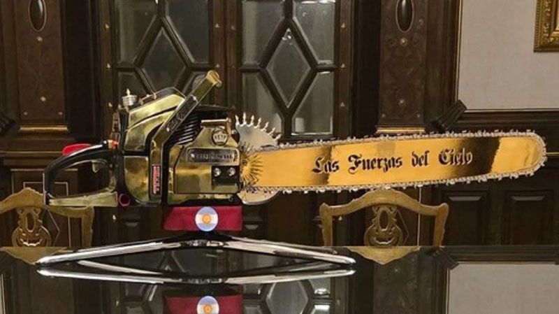 El Gobierno apura cierres y fusiones de organismos del Estado