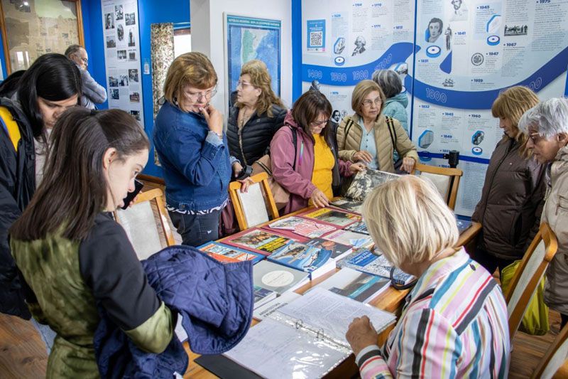 Más de 120 adultos mayores participan en la colonia de vacaciones 