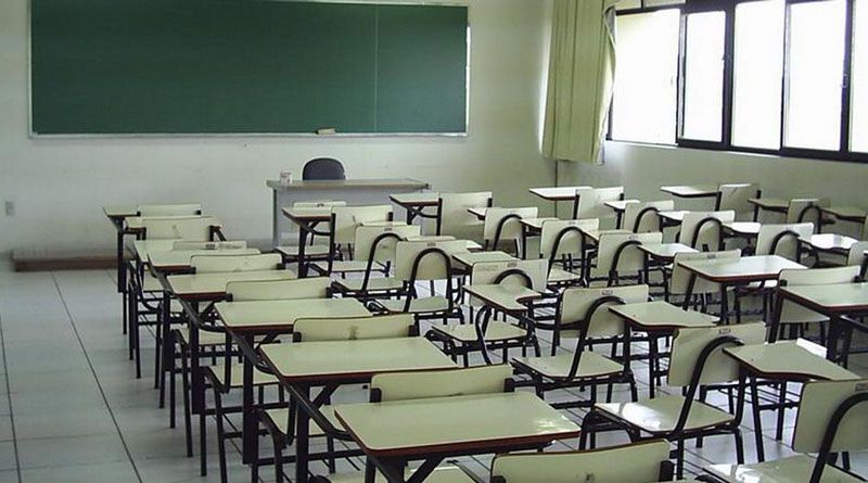 Las clases inician con paro del SUTEF 