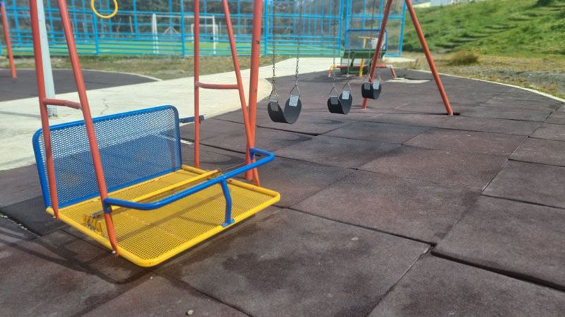 Personal municipal reparó los daños en la plaza ‘Espacio CUCAI’