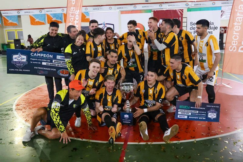 San Isidro y Camioneros, los campeones de la Copa