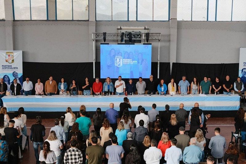 Becerra destacó la unidad del PJ fueguino 