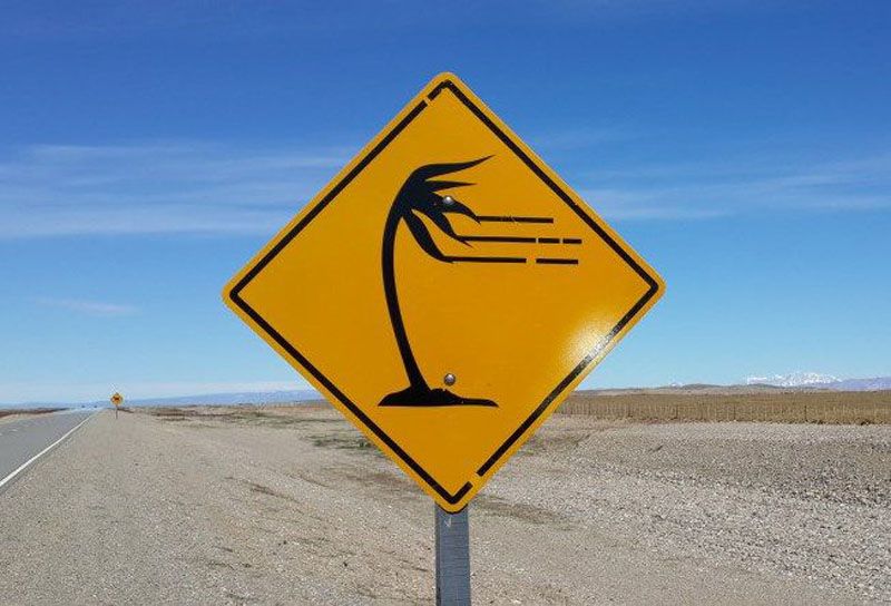 Se suspenden las clases por fuertes vientos