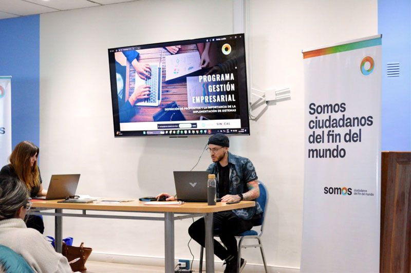 Emprendedores fueguinos comenzaron su formación 