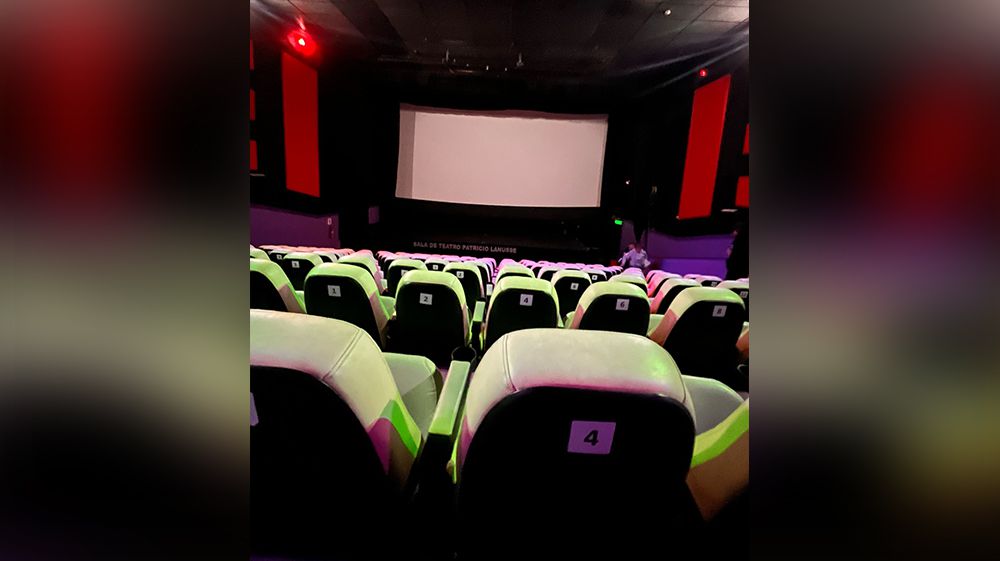 Cuando se está más solo que en los cines de Ushuaia