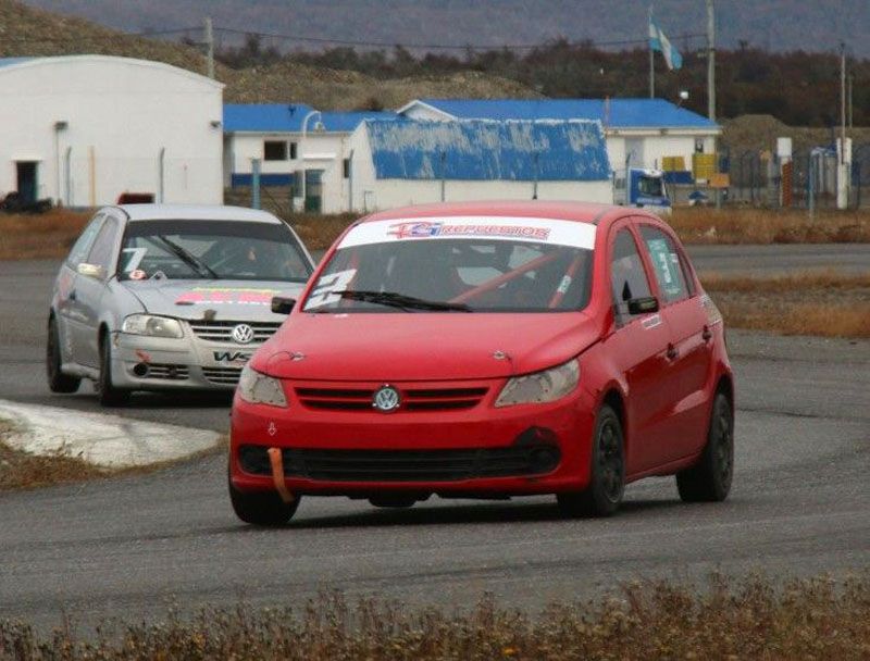 Pavlov, Castellina y Celentano en la segunda