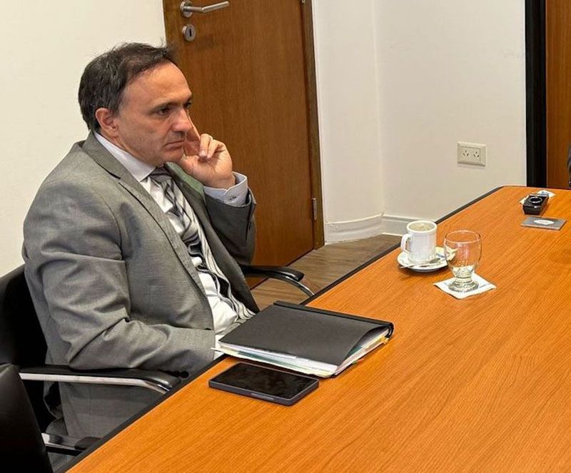 Luz verde al manual para contratación directa por urgencia