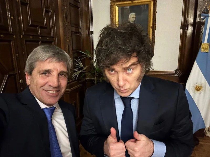 Milei celebró la baja del riesgo país a 678 puntos