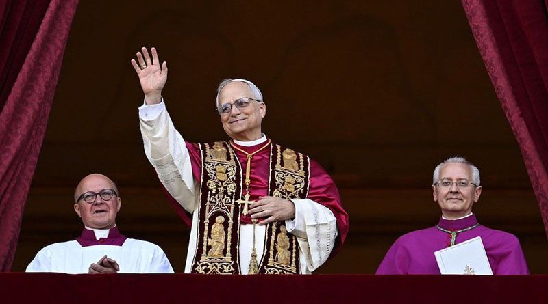 El estadounidense Robert Prevost fue elegido Papa