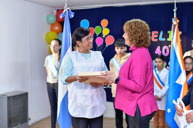 La Escuela “Comisario Cortés” celebró su 40° aniversario 