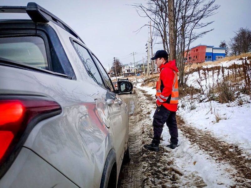 Tránsito controla el uso de cubiertas de invierno