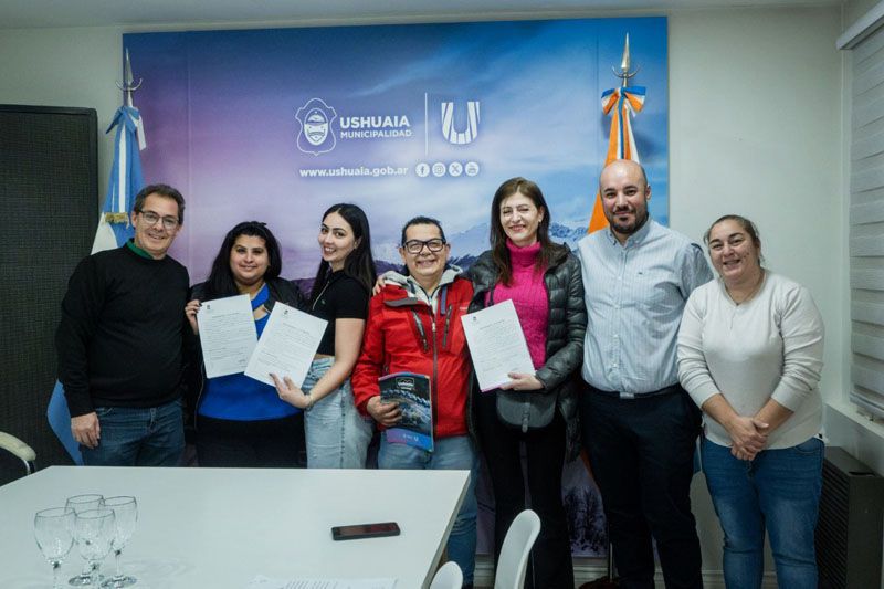 Se entregaron las primeras habilitaciones de Unidades Gastronómicas Móviles