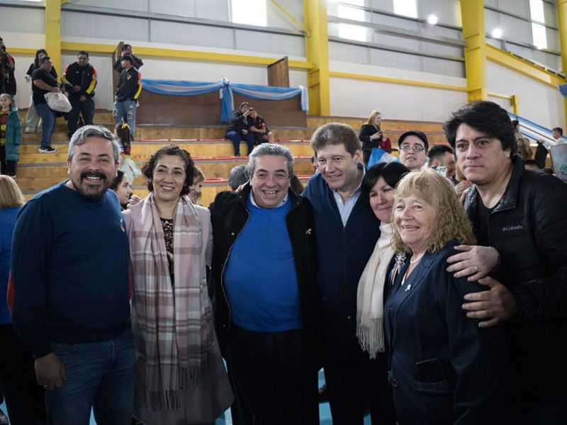 Becerra: “Celebramos el orgullo de ser y sentirnos fueguinos”