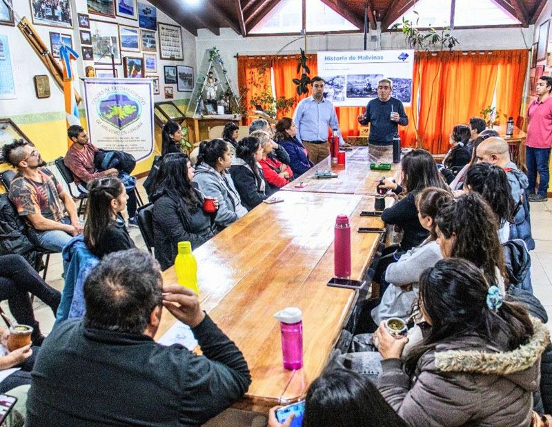 El programa Hábito Lector presentó una capacitación sobre Malvinas