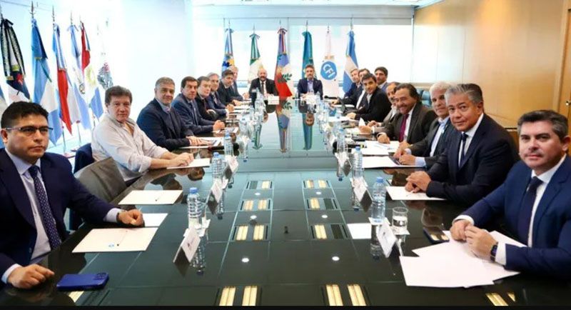 Gobernadores reclaman ser recibidos por el Presidente