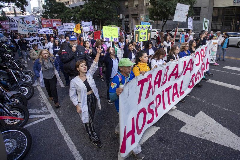 Trabajadores del Garrahan denuncian amenazas a los residentes
