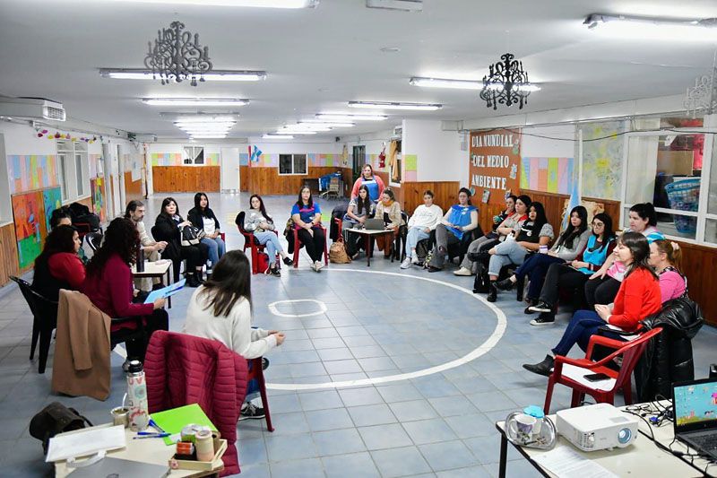 Iniciaron las mesas de diálogo en las escuelas