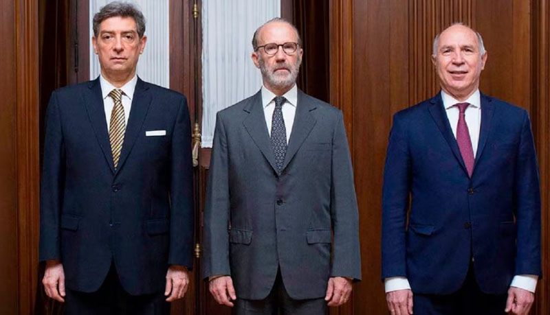 Ni ángeles ni demonios 