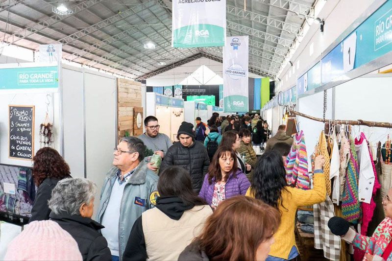 Río Grande inaugura su primera feria de emprendedores y pymes con proyección regional