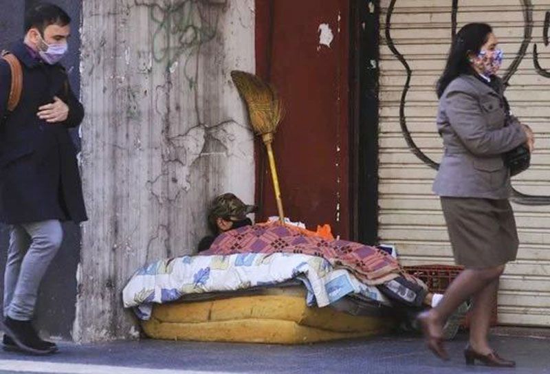 Una familia tipo necesitó más de $ 1 millón para no ser pobre