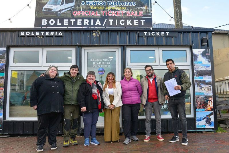 La Municipalidad rubricó convenios con empresas de transporte punto a punto