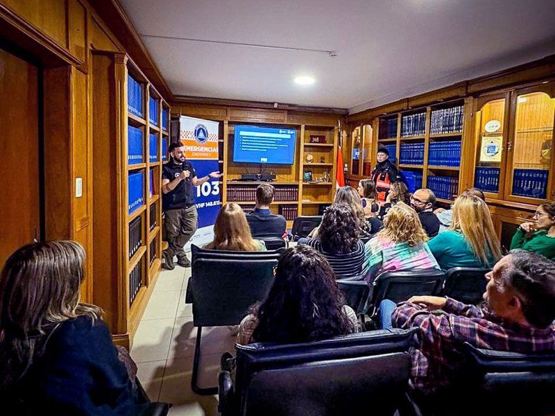 Defensa Civil Municipal brindó una capacitación al personal del Tribunal de Cuentas 