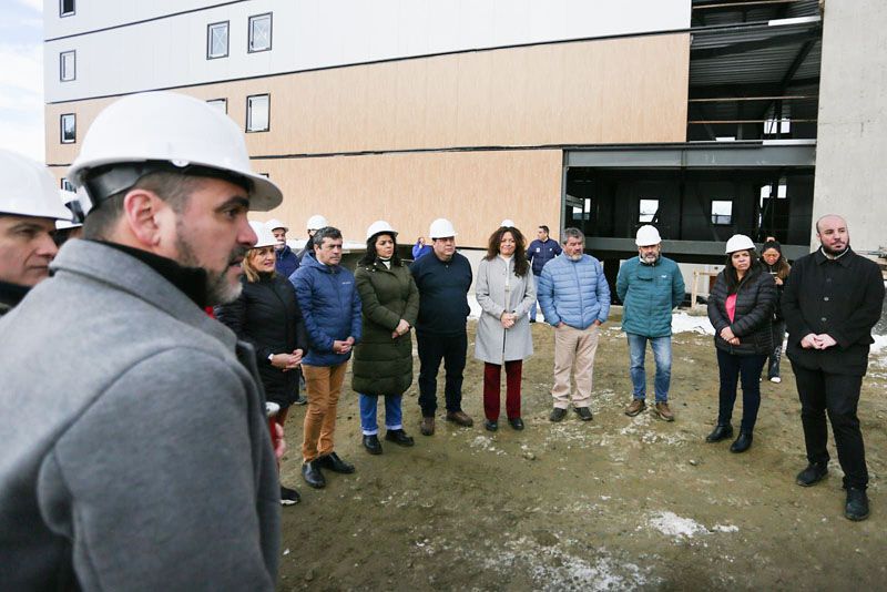 Vuoto recorrió la obra del hotel Ibis Styles en Ushuaia