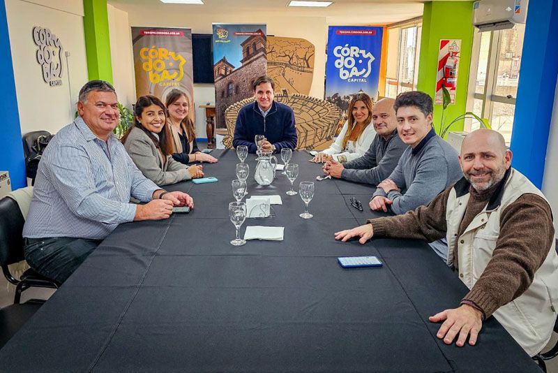 Ushuaia fortalece la promoción turística junto a otros destinos del país