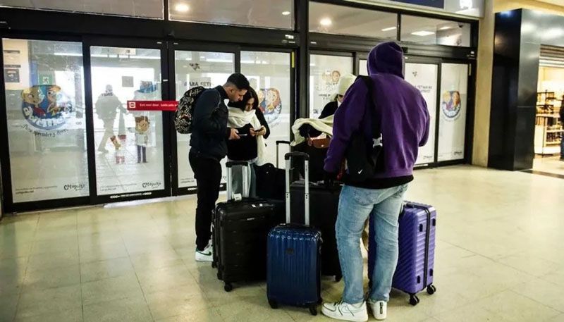 La clase media “viaja menos” y crece el turismo al exterior