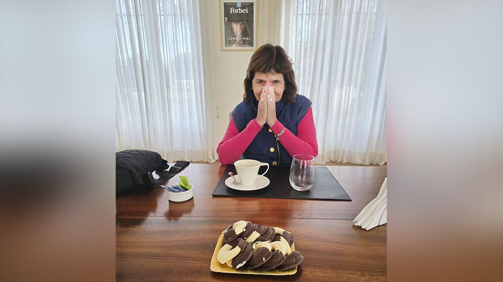 Milei desayunó con Bullrich y especualn con su candidatura