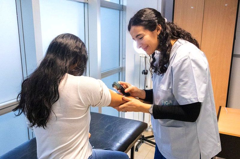 Lanzan programa pionero de detección temprana del cáncer de piel