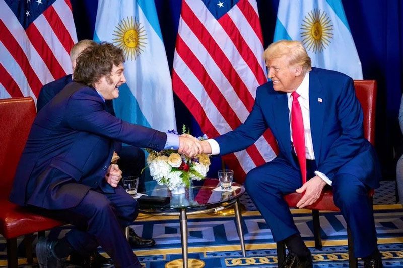 Trump apoya a Argentina en el intento por suspender la entrega de ac-ciones