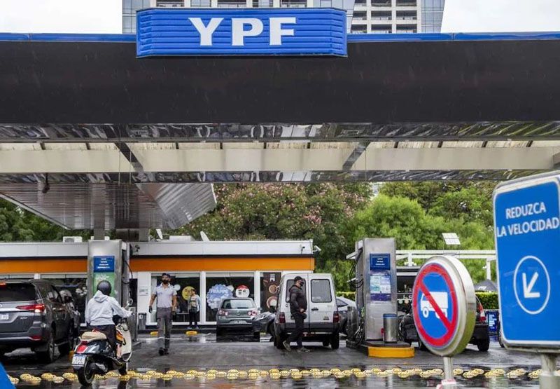 YPF volvió a subir los precios de sus combustibles en todo el país