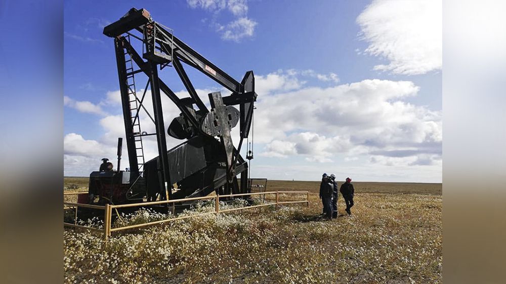 Caída interanual en la producción de petróleo y gas