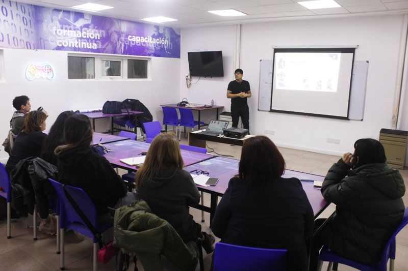 Más de un centenar de vecinos participaron en el ciclo ‘Invierno Digital’