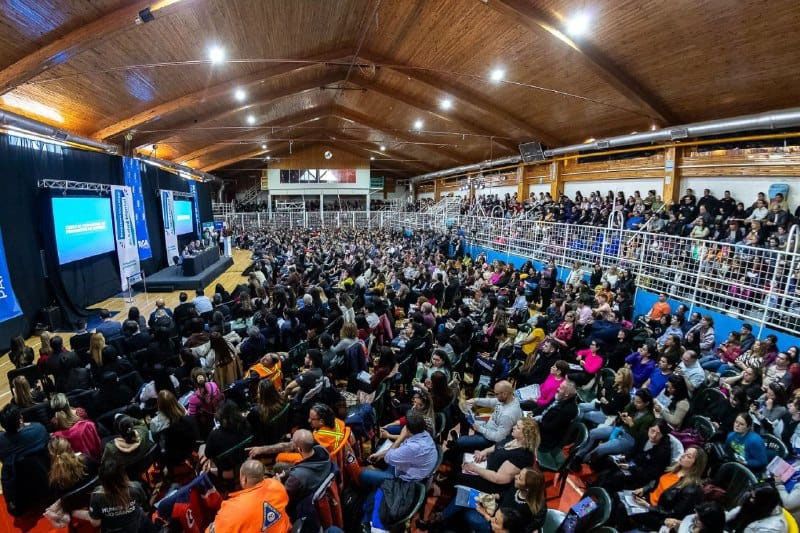 Más de 1.000 docentes se suman al evento
